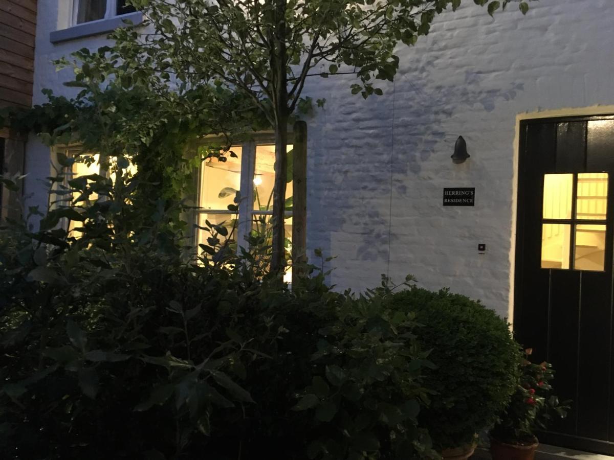 The Herring'S Residence - Stylish Private Cottage With Breakfast In Historic Center - Adults-Only Brygge Exteriör bild